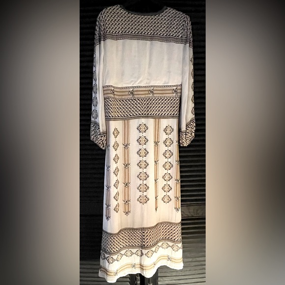 VERONICA BEARD Julianna Embroidered Button-Front Long Sleeve Dress - Picture 5 of 8